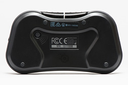 画像ギャラリー No.011のサムネイル画像 / iPhone＆iPad専用のワイヤレスゲームパッド「SteelSeries Stratus」レビュー。これはデキがいい
