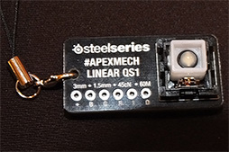 画像ギャラリー No.004のサムネイル画像 / ［CES 2015］SteelSeries独自の高速キースイッチはいったいどんなもの？ 新型キーボード「Apex M800」をチェックしてきた