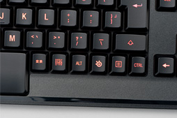 画像ギャラリー No.009のサムネイル画像 / SteelSeries製キーボード「Apex M800」レビュー。独自のメカニカルキースイッチ「QS1」は，ゲームプレイに何をもたらすか