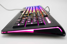 画像ギャラリー No.040のサムネイル画像 / SteelSeries製キーボード「Apex M800」レビュー。独自のメカニカルキースイッチ「QS1」は，ゲームプレイに何をもたらすか
