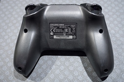 画像ギャラリー No.008のサムネイル画像 / HW短評：SteelSeries「Nimbus」（1）iOS向け新型ゲームパッドのハードウェアを概観してみた