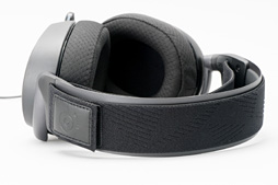画像ギャラリー No.009のサムネイル画像 / SteelSeries，ゲーマー向けヘッドセットの新製品「Arctis Pro」を発表。ハイレゾ対応の上位モデルに意味はあるのか，その音を聞いてみた