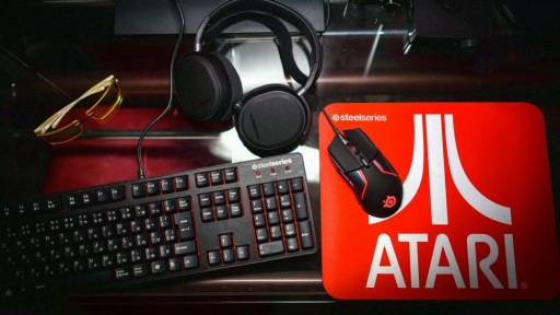 画像ギャラリー No.004のサムネイル画像 / SteelSeries，Atariのロゴをプリントした国内限定版QcKマウスパッドを発売