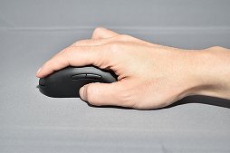 画像ギャラリー No.019のサムネイル画像 / SteelSeries製マウス「Prime Wireless」＆「Prime＋」レビュー。eスポーツ向けを謳う新シリーズは安定した操作感が魅力だ