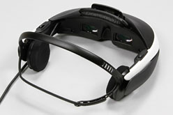 画像ギャラリー No.007のサムネイル画像 / 新世代のヘッドマウントディスプレイは買いか？ ソニー「HMZ-T1」徹底検証