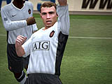 画像ギャラリー No.009のサムネイル画像 / FIFA公認で選手もチームもすべて実名，「FIFA 08」のデモ版を掲載