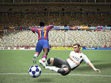 画像ギャラリー No.010のサムネイル画像 / FIFA公認で選手もチームもすべて実名，「FIFA 08」のデモ版を掲載