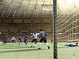 画像ギャラリー No.011のサムネイル画像 / FIFA公認で選手もチームもすべて実名，「FIFA 08」のデモ版を掲載