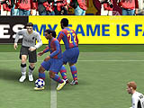 画像ギャラリー No.013のサムネイル画像 / FIFA公認で選手もチームもすべて実名，「FIFA 08」のデモ版を掲載