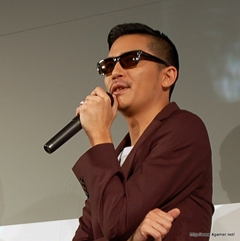 画像ギャラリー No.026のサムネイル画像 / 名越稔洋氏，Zeebraさんが登場した「CR龍が如く 見参！」プレス発表会をレポート。同製品にはZeebraさんの新曲「Money In My Pocket」も収録