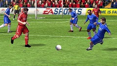 画像ギャラリー No.006のサムネイル画像 / 連載「PCゲームを持ち出そう！」。第17回はサッカーゲーム「FIFA 08」のPSP版を紹介