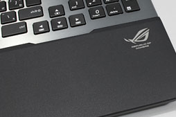 画像ギャラリー No.007のサムネイル画像 / ASUS製ノートPC「G75VW」レビュー。Kepler＋Ivy Bridge搭載，120Hz液晶採用のゲーマー向けモデル，その完成度は