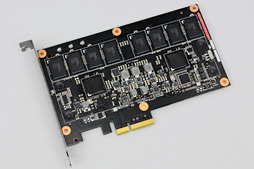画像ギャラリー No.010のサムネイル画像 / ASUS，そしてR.O.G.初のSSDは買いか。PCIe x2接続モデル「RAIDR Express」を試す