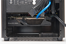 画像ギャラリー No.074のサムネイル画像 / 【PR】PCゲーマーのための「超小型ゲームPC」自作講座。カード長170mmのASUS製GTX 760カードなら，PCはここまで小さくできる