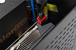 画像ギャラリー No.075のサムネイル画像 / 【PR】PCゲーマーのための「超小型ゲームPC」自作講座。カード長170mmのASUS製GTX 760カードなら，PCはここまで小さくできる