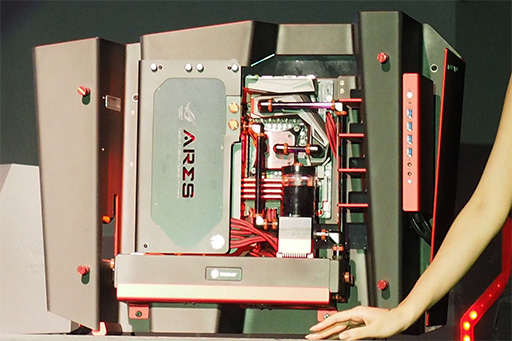 画像ギャラリー No.023のサムネイル画像 / ［COMPUTEX］1スロット仕様のデュアルR9 290Xカードや27インチのG-SYNC対応液晶ディスプレイに注目。R.O.G.のゲーマー向け製品詳報（後編）