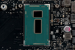 画像ギャラリー No.022のサムネイル画像 / 【PR】世界初！ ASUSのデスクトップPC「ROG GR6」を戦艦三笠艦内に設置し，三笠を操艦するの巻