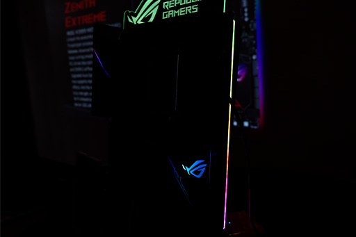 画像ギャラリー No.005のサムネイル画像 / ［COMPUTEX］ASUS，Ryzen Threadripper対応のX399チップセット搭載マザーボードを披露