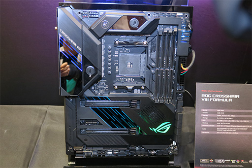 画像ギャラリー No.004のサムネイル画像 / ASUS，Ryzen 3000＆PCIe 4.0対応の「X570」チップセットを採用するゲーマー向けマザーボード計9製品を発表