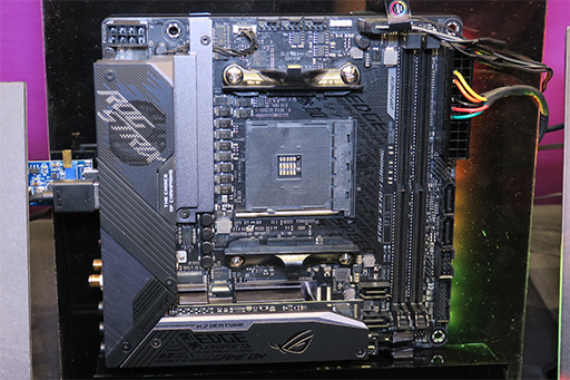画像ギャラリー No.012のサムネイル画像 / ASUS，Ryzen 3000＆PCIe 4.0対応の「X570」チップセットを採用するゲーマー向けマザーボード計9製品を発表