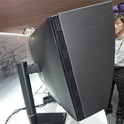 画像ギャラリー No.017のサムネイル画像 / 新型モバイルディスプレイからプロユースの「Mini LED×量子ドット」製品まで，COMPUTEXで見た変わり種液晶ディスプレイ総ざらえ
