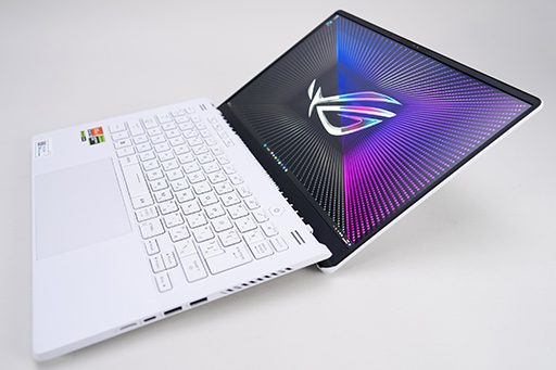 画像ギャラリー No.010のサムネイル画像 / 1.7kg台の高性能ゲームノートPC「ROG Zephyrus G14」の2023年モデルをチェック。デスクトップPCと比べたときの実力は？