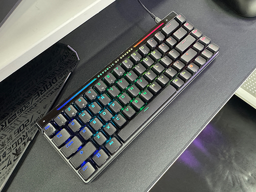 画像ギャラリー No.006のサムネイル画像 / Rapid Trigger対応の65％キーボードやカーボン採用の軽量マウスなど，ASUSが今後発売予定の製品を公開