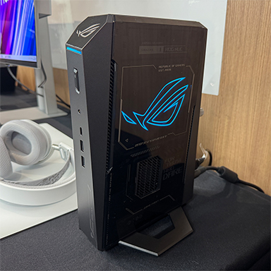 画像ギャラリー No.011のサムネイル画像 / ゲーマー向け新型有機ELディスプレイやRTX 5080搭載小型PC，初音ミクコラボPCパーツなどASUSが今後発売予定の製品を披露