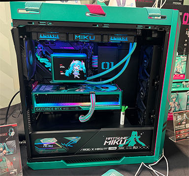 画像ギャラリー No.015のサムネイル画像 / ゲーマー向け新型有機ELディスプレイやRTX 5080搭載小型PC，初音ミクコラボPCパーツなどASUSが今後発売予定の製品を披露
