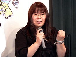 画像ギャラリー No.010のサムネイル画像 / 中2女子におすすめは，やおい漫画？　PS2/PSP版「萌え萌え2次大戦（略）☆デラックス」オフラインイベント