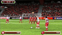 画像ギャラリー No.015のサムネイル画像 / 連載「PCゲームを持ち出そう！」。第53回はサッカーゲーム「UEFA EURO 2008」のPSP版を紹介