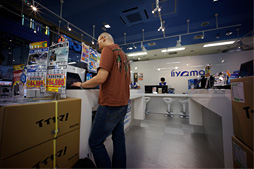 画像ギャラリー No.009のサムネイル画像 / 【PR】マフィア梶田，iiyama PC製ゲームノートPC「15GSX8050-i7-YTB」の完成度に本気で驚く