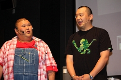画像ギャラリー No.011のサムネイル画像 / 人気お笑い芸人6人が激突！「Gears of War 2」発売記念イベントの模様をレポート