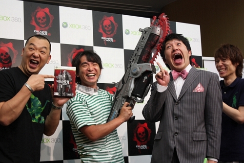 画像ギャラリー No.016のサムネイル画像 / 人気お笑い芸人6人が激突！「Gears of War 2」発売記念イベントの模様をレポート
