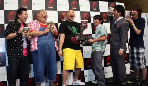 画像ギャラリー No.017のサムネイル画像 / 人気お笑い芸人6人が激突！「Gears of War 2」発売記念イベントの模様をレポート