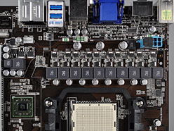 画像ギャラリー No.012のサムネイル画像 / AMD 8世代の開幕を告げる「AMD 890GX」チップセット，その実力を検証する