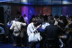 画像ギャラリー No.002のサムネイル画像 / ［TGS 2008＃079］ビジュアルチャットが楽しい「ファンタシースターZERO」プレイレポートを掲載。「イルミナスの野望」追加アップデートの制作決定も発表