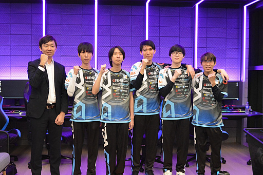 画像ギャラリー No.021のサムネイル画像 / 「リーグ・オブ・レジェンド」の世界大会「World Championship 2018」初日をレポート。逆転に次ぐ逆転で，DFMは惜しくも1勝1敗
