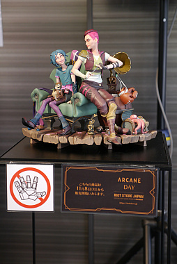 画像ギャラリー No.022のサムネイル画像 / 「リーグ・オブ・レジェンド」のアニメ“Arcane”配信開始を，アニメの聖地・秋葉原で祝う。「Arcane Day」レポートをお届け