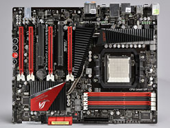 画像ギャラリー No.004のサムネイル画像 / 3万5000円の6コアCPUは世界を変えるか。「Phenom II X6 1090T」レビュー