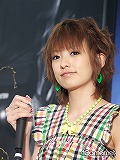 画像ギャラリー No.011のサムネイル画像 / アッキーナもタッチーナ！　「METAL GEAR SOLID TOUCH」完成発表会
