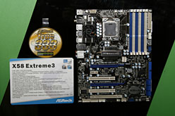 画像ギャラリー No.006のサムネイル画像 / ASRock，CeBIT 2010の会場で，次世代6コアCPU「Gulftown」のデモを実施中