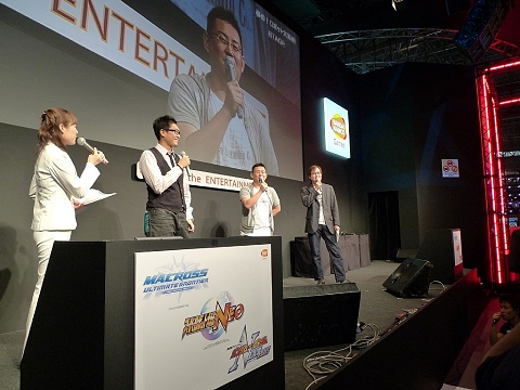 画像ギャラリー No.002のサムネイル画像 / ［TGS 2009］ランカとアムロもやってきた！ バンダイナムコゲームス「夢の！ロボットゲーム大集結」ステージ