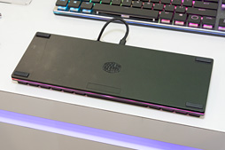 画像ギャラリー No.009のサムネイル画像 / ［COMPUTEX］HHKB Lite2風67キー配列の低背Cherry MX搭載キーボードをCooler Masterが披露