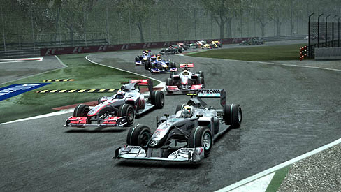 画像ギャラリー No.004のサムネイル画像 / 「F1 2010」で，別次元のスピード体験を。コードマスターズの最新作は，F1のすべてをあますところなく再現した，F1ドライバー「なりきり」レースゲームだ