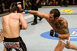 画像ギャラリー No.003のサムネイル画像 / 「UFC 2009 Undisputed」公式サイトでDIAZ対GUILLARD戦無料配信
