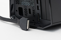 画像ギャラリー No.017のサムネイル画像 / ALIENWAREノートPC専用の外付けグラフィックスボックス「Graphics Amplifier」レビュー。“夢のデバイス”は本当に使えるのか？
