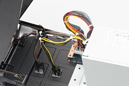画像ギャラリー No.035のサムネイル画像 / ALIENWAREノートPC専用の外付けグラフィックスボックス「Graphics Amplifier」レビュー。“夢のデバイス”は本当に使えるのか？