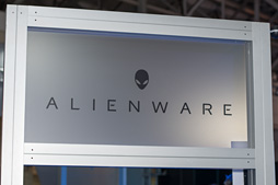 画像ギャラリー No.003のサムネイル画像 / ALIENWAREの担当者に聞く,新世代「17」「15」ノートPCのポイント。いかにして薄型化し,いかにして使い勝手を改善したのか