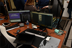 画像ギャラリー No.036のサムネイル画像 / ALIENWARE，エレクトロニックサウンドグループ「The Glitch Mob」とのコラボ成果をSXSWで生披露。自社内に設けた「Twitch配信ルーム」も公開
